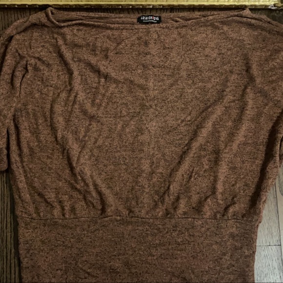 FASHION NOVA - Picture 2 of 3